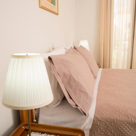 Maisonette With Garden In The Heart Of The Historical Kalamata Center Eksteriør bilde