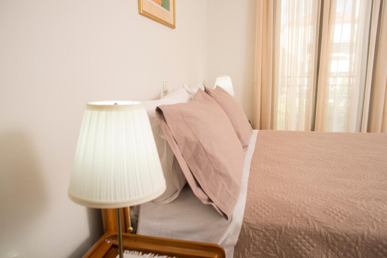 Maisonette With Garden In The Heart Of The Historical Kalamata Center Eksteriør bilde
